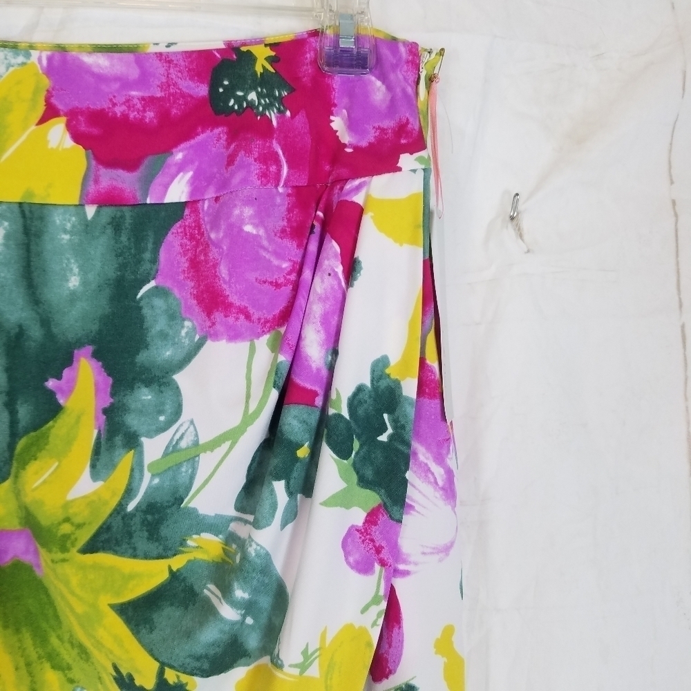 - Kelly & Diane floral faux wrap colorful skirt - Picture 4 of 13